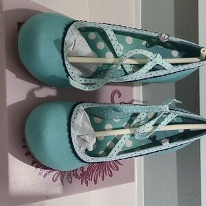 Women's Teal Polka Dot Heeled Shoe